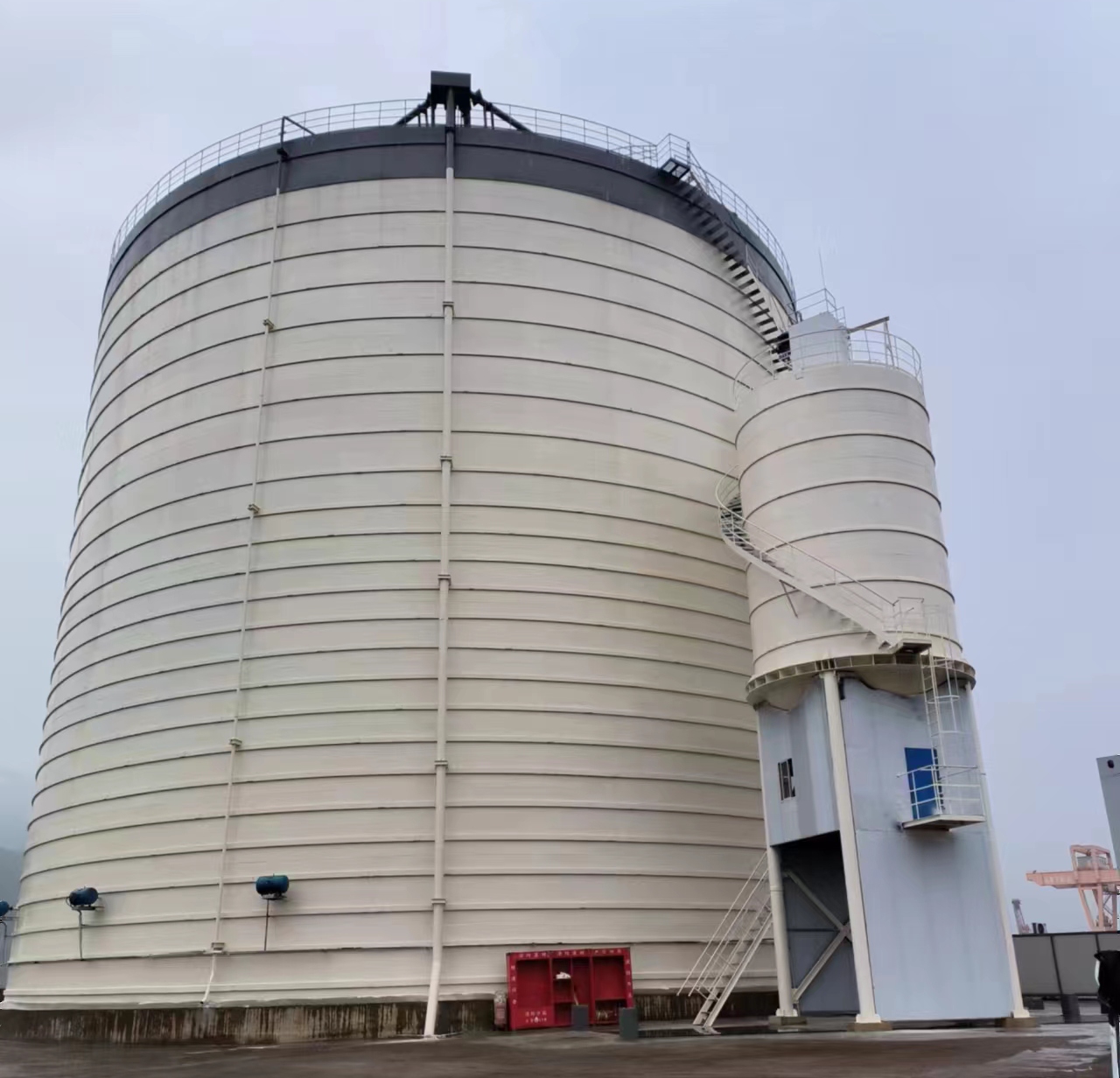 腾冲10万吨水泥钢板库